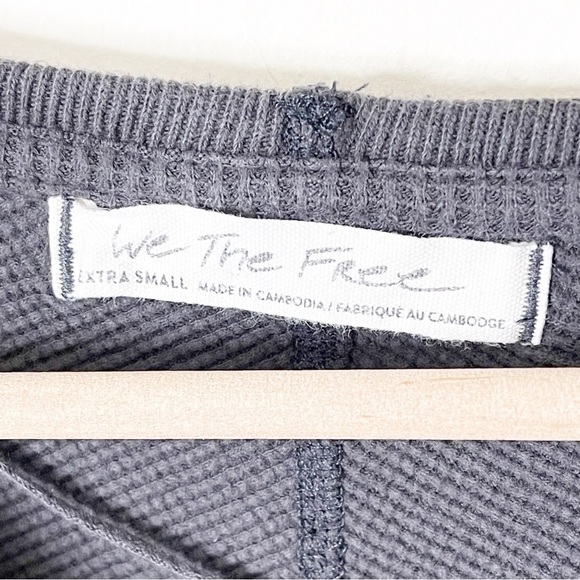 Free People Revolve Slit Back Oversized Amelia Thermal in Black Size XS - Picture 4 of 8